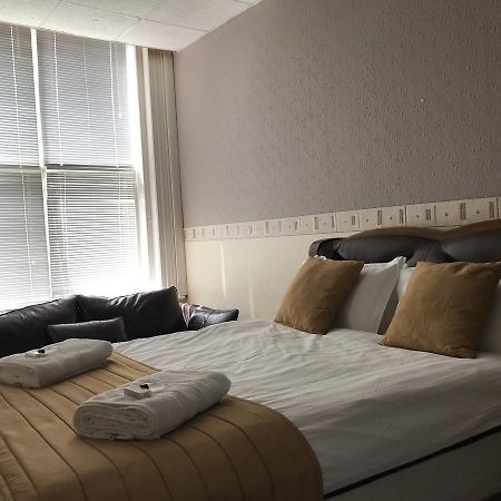 בורנמות' The Manchester Hotel מראה חיצוני תמונה